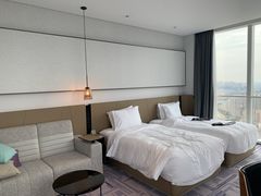 -大连星海皇冠假日酒店