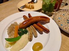 -LENBACH兰巴赫西餐啤酒坊(大连东港店)
