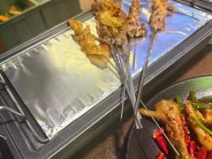 -曼听小寨海鲜烧烤·大连辣炒大王(盖州街店)