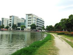 岸边-美兰湖景区