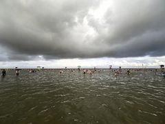 -碧海金沙