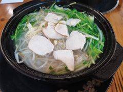 -丽虹云南过桥米线(兴工街店)