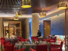 -粤尚腾香居中餐厅(首都机场希尔顿店)