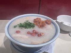 金牌艇仔粥-香港池仔记肠粉王(博多新记襄阳南路店)