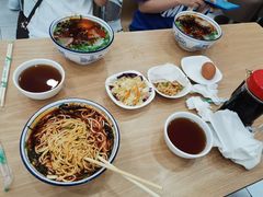 -金城老碗牛肉面揪面片(华邦店)