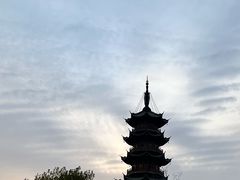 -龙华寺