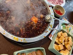 -巴倒烫陆派火锅山庄(南山总店)