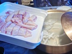 -大头椰·椰子鸡火锅(南宁万象城店)