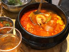 海鲜嫩豆腐汤-姜虎东白丁烤肉(苏州中心店)