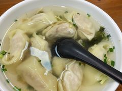 虾肉大馄饨-周素珍湖州大馄饨(直戒坛寺巷店)