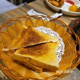 钥匙掉了也不知道。还是店里小姐姐捡到帮我放到前台