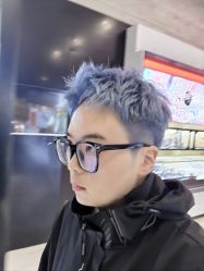 -侨治发型