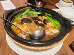 浓汤杂菜海参鱼肚煲-广州天河合景福朋喜来登酒店 · 聚味轩中餐厅