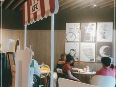 -肯德基(中纬店)