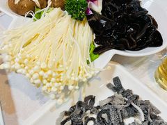 -羊家胡同·龙虾烧烤火锅(龙汇路店)