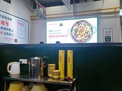 -晓彭肥肠鸡·泡椒鸡火锅(水木天地店)