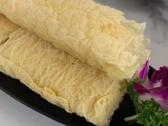 丝滑响铃卷-六少·猪肚包鸡火锅(卓悦INTOWN店)