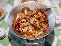 -渔语鱼酸菜鱼新川菜(来福士店)