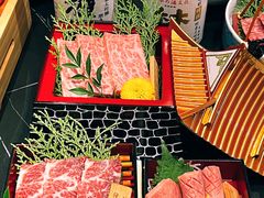 -山川小町·极番烧肉(新地假日广场店)