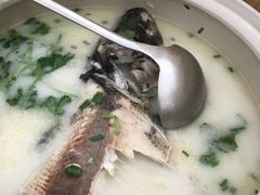 -天乐农家鱼头王(天目湖店)