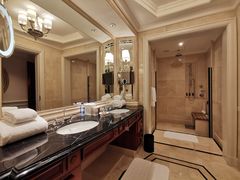 -广州富力丽思卡尔顿酒店