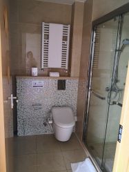 -海豚湾高端月子会所(黄浦店)