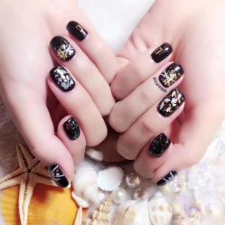 -夏花美甲美睫