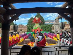 -七彩云南欢乐世界