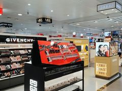 -日上免税行(浦东机场五店)
