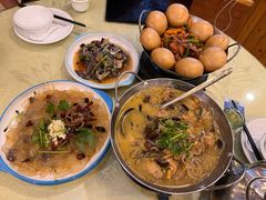 -鹤乡东北菜(崮山路店)