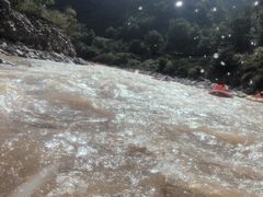 -秦岭峡谷漂流景区
