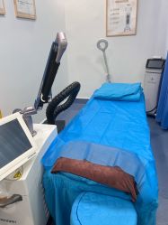 -广州健丽·去眼袋医疗美容机构