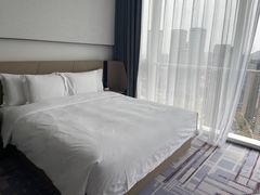 -大连星海皇冠假日酒店