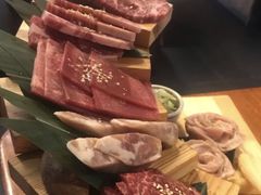-肉魁屋·烧肉·烧鸟·酒场(高新店)