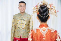 -LOVINA洛维娜婚纱礼服
