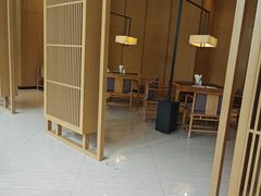 -鱼鲜饭香·招牌汽锅剁椒鱼头王