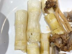 -洪氏嗨捞·广东猪肚鸡·椰子鸡火锅(西咸万象城店)