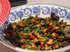 山韭爆螺片-千百味红餐厅·江西菜(绿地双子塔店)