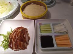 -韵秋荷(宝山龙湖天街店)