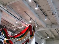 -猫的天空之城概念书店(杭州南宋御街店)