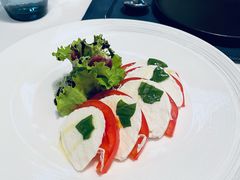 意式水牛奶酪配鲜番茄-Ponte 意大利餐厅