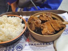 -万和春排骨砂锅米饭(新业广场店)