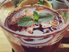 -志龙皇冠吃货椰子铺