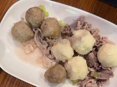 -牛满溢·自助潮汕鲜牛肉火锅(龙汇路店)