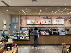-星巴克臻选(周浦万达店)