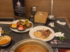 -牛YO寿喜烧·铁板烧和牛火锅自助(市府恒隆店)