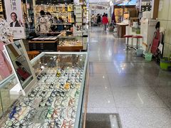 -三叶眼镜城批发市场(上海火车站店)