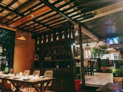 大堂-Local泰莲庭(虹鳟鱼店)