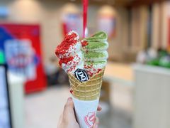 双头怪华夫筒-DQ·蛋糕·冰淇淋(包河万达店)