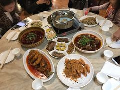 -红山红餐厅(宏源大厦店)